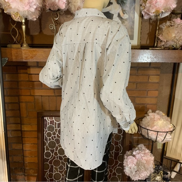 LOFT GRAY, BLACK & WHITE STRIPES & POLKA-DOT COTTON BUTTON DOWN TOP (L) - Picture 5 of 11